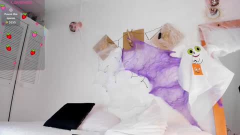 aleexiiaa online show from October 30, 2025, 1:45 pm