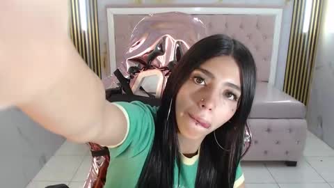 Ale online show from November 28, 2025, 1:14 pm