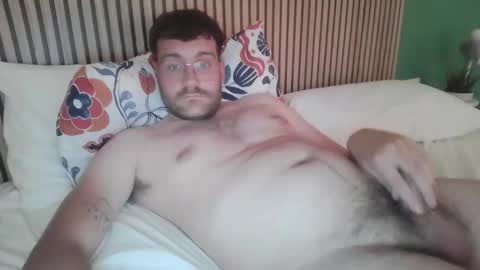 Snapshot of aleixfdzzz chatting on April 16, 2026, 5:03 pm Aleix online show from April 16, 2026, 5:03 pm