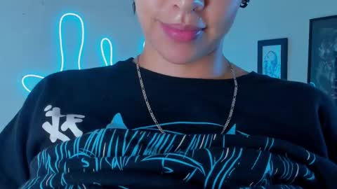 Snapshot of aleja1214 chatting on September 13, 2025, 11:26 pm Alejandra online show from September 13, 2025, 11:26 pm