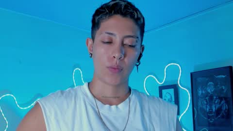 Snapshot of aleja1214 chatting on February 10, 2026, 2:04 am Alejandra online show from February 10, 2026, 2:04 am