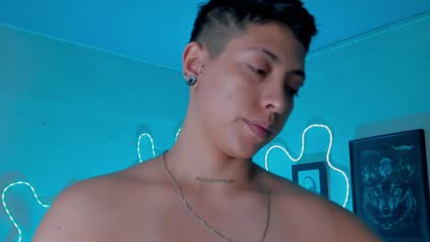 Alejandra online show from May 8, 2026, 10:59 pm