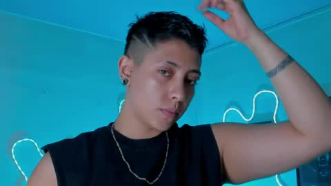 Alejandra online show from May 16, 2026, 11:25 pm