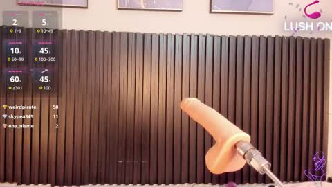 aleja__slav3 online show from March 7, 2025, 8:56 am