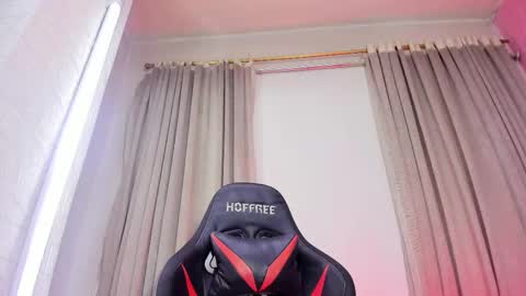 Snapshot of aleja_hill chatting on March 5, 2026, 4:52 am Aleja Hill online show from March 5, 2026, 4:52 am