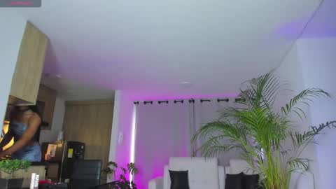 A L E J A N D R A online show from November 9, 2025, 11:08 am