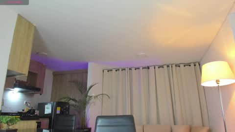 Snapshot of alejaevangeline chatting on February 7, 2026, 11:03 am A L E J A N D R A online show from February 7, 2026, 11:03 am