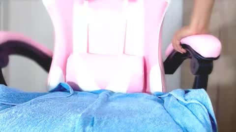 Snapshot of alejaharker chatting on March 8, 2026, 4:27 am Aleja Harker online show from March 8, 2026, 4:27 am