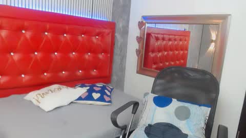   online show from December 20, 2025, 3:35 am