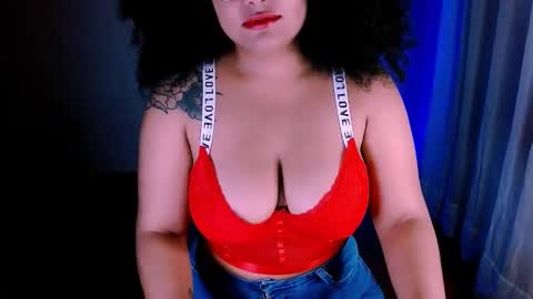 Snapshot of alejandra_conde chatting on February 3, 2025, 11:47 pm Alejandra online show from February 3, 2025, 11:47 pm