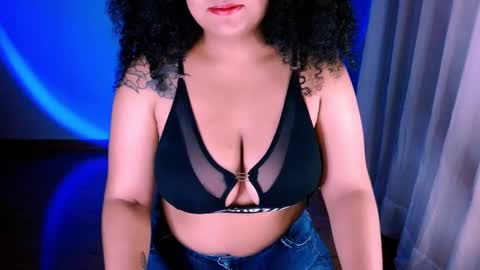 Snapshot of alejandra_conde chatting on March 6, 2025, 2:30 am Alejandra online show from March 6, 2025, 2:30 am