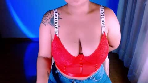 Snapshot of alejandra_conde chatting on March 9, 2025, 7:23 am Alejandra online show from March 9, 2025, 7:23 am