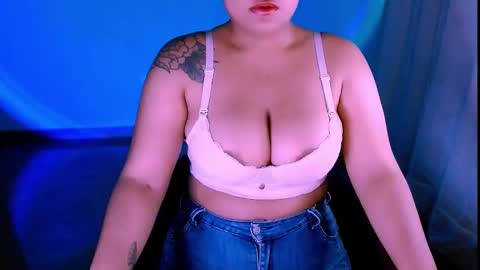 Snapshot of alejandra_conde chatting on September 12, 2025, 11:04 pm Alejandra online show from September 12, 2025, 11:04 pm