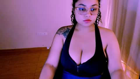 Snapshot of alejandra_conde chatting on November 7, 2025, 5:02 pm Alejandra online show from November 7, 2025, 5:02 pm