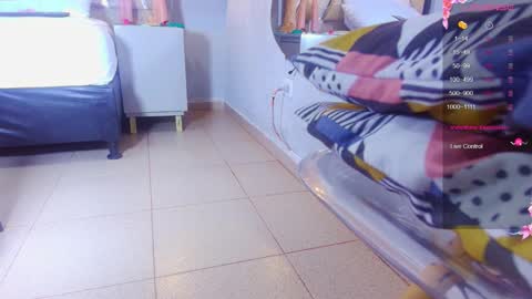 Snapshot of alejandra_martinss chatting on October 27, 2025, 9:08 pm alejandra martins online show from October 27, 2025, 9:08 pm