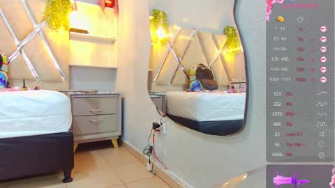 Snapshot of alejandra_martinss chatting on December 2, 2025, 8:04 pm alejandra martins online show from December 2, 2025, 8:04 pm