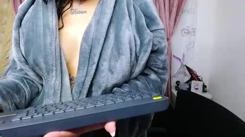 ALEJANDRA online show from October 28, 2025, 11:14 am