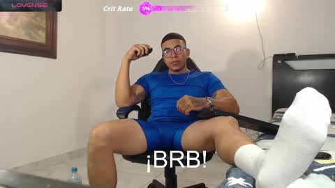 alejandrocock online show from May 13, 2026, 9:17 am