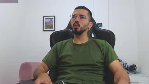 Snapshot of alejandroo_7 chatting on December 20, 2025, 5:20 pm alejandroo_7 online show from December 20, 2025, 5:20 pm