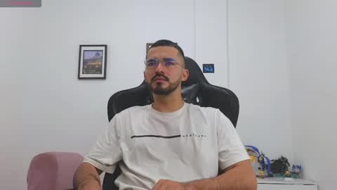 Snapshot of alejandroo_7 chatting on January 7, 2026, 4:31 pm alejandroo_7 online show from January 7, 2026, 4:31 pm