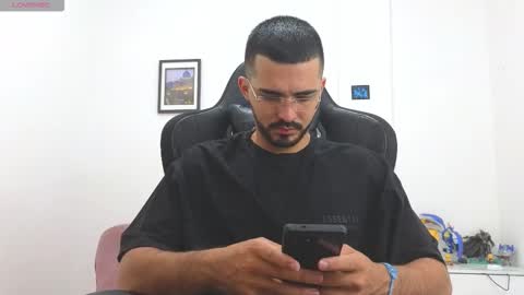 Snapshot of alejandroo_7 chatting on January 9, 2026, 6:42 pm alejandroo_7 online show from January 9, 2026, 6:42 pm