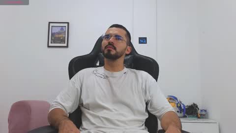 Snapshot of alejandroo_7 chatting on January 16, 2026, 9:30 pm alejandroo_7 online show from January 16, 2026, 9:30 pm