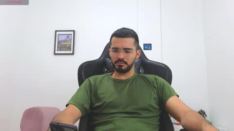 Snapshot of alejandroo_7 chatting on January 18, 2026, 6:23 pm alejandroo_7 online show from January 18, 2026, 6:23 pm