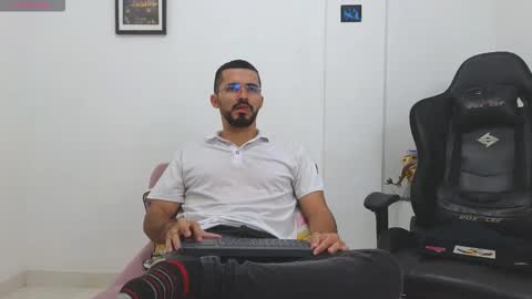 Snapshot of alejandroo_7 chatting on February 1, 2026, 8:40 pm alejandroo_7 online show from February 1, 2026, 8:40 pm