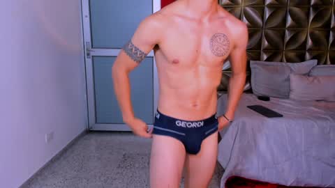 Snapshot of alejandrostorm chatting on February 3, 2025, 1:52 am Alejo online show from February 3, 2025, 1:52 am