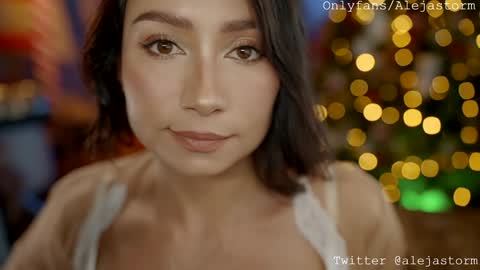 Alejandra online show from December 11, 2024, 1:37 am