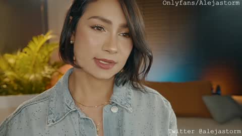 Alejandra online show from February 2, 2025, 2:59 am