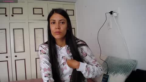 Snapshot of alejaxxxhot chatting on October 10, 2025, 2:05 pm alejaxxxhot online show from October 10, 2025, 2:05 pm