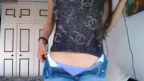 Snapshot of alejaxxxhot chatting on November 22, 2025, 8:19 pm alejaxxxhot online show from November 22, 2025, 8:19 pm