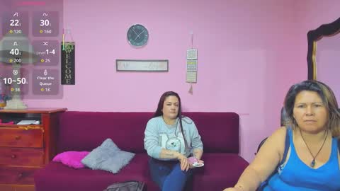 zoe and Kataleya online show from October 14, 2025, 12:06 pm