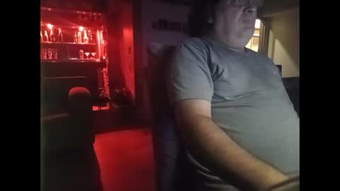 alejito16 online show from November 30, 2025, 4:27 am