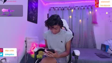 alejo_cute online show from January 18, 2026, 8:12 pm