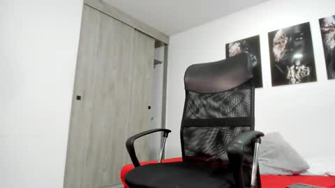 Snapshot of alejo_gray1 chatting on March 1, 2026, 10:23 pm alejo_gray1 online show from March 1, 2026, 10:23 pm