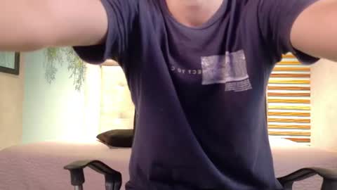 alejo_gray1 online show from June 10, 2026, 7:13 pm