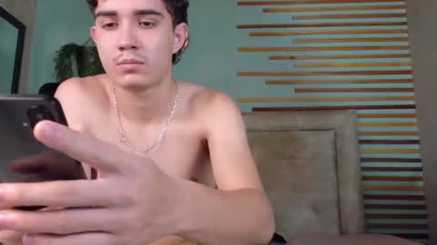 alejo_gray1 online show from June 11, 2026, 12:32 am