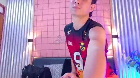 alejo_gray1 online show from June 18, 2026, 7:18 pm