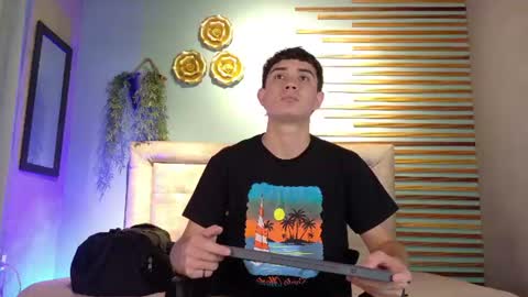alejo_gray1 online show from July 2, 2026, 7:09 pm
