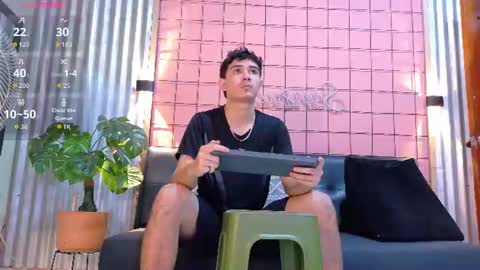 alejo_gray1 online show from July 6, 2026, 7:16 pm