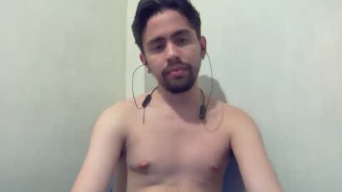 alejo_shy online show from December 19, 2024, 7:07 am