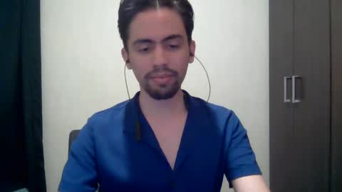 alejo_shy online show from December 25, 2024, 4:33 am