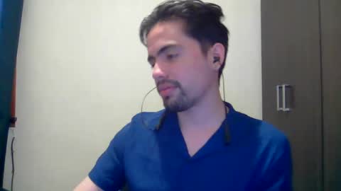 alejo_shy online show from December 25, 2024, 9:22 pm