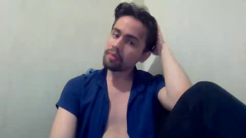 alejo_shy online show from January 1, 2025, 6:37 am