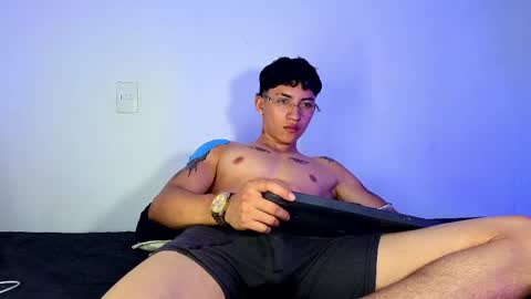 alejo online show from May 24, 2026, 3:44 am