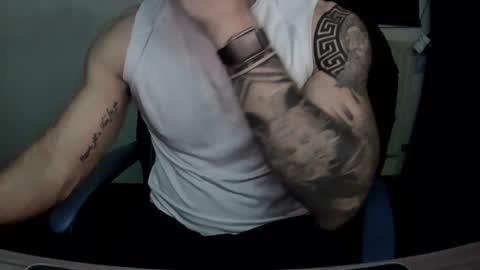 Snapshot of alejoduarte16 chatting on November 17, 2025, 5:52 pm alejoduarte16 online show from November 17, 2025, 5:52 pm