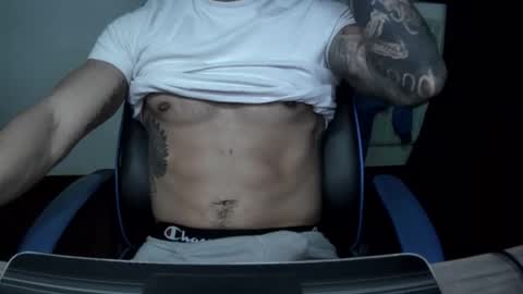 Snapshot of alejoduarte16 chatting on December 4, 2025, 6:49 pm alejoduarte16 online show from December 4, 2025, 6:49 pm