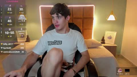 ALejoo Saenz online show from November 19, 2025, 6:35 am